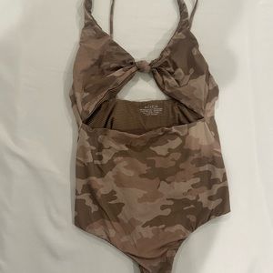 ACACIA DAKOTA CAMO INDIES